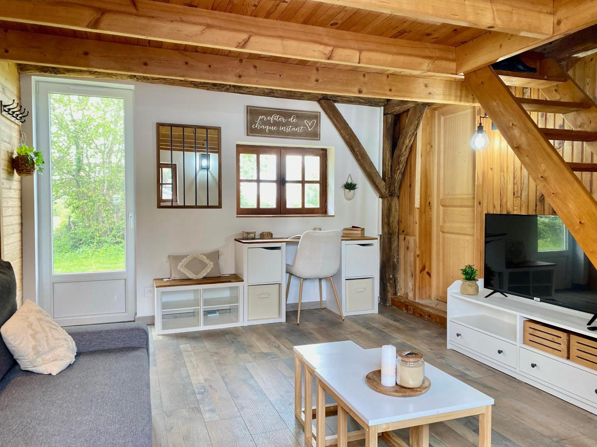 Aux Petites Portes Du Morvan Montlay-en-Auxois Exterior photo